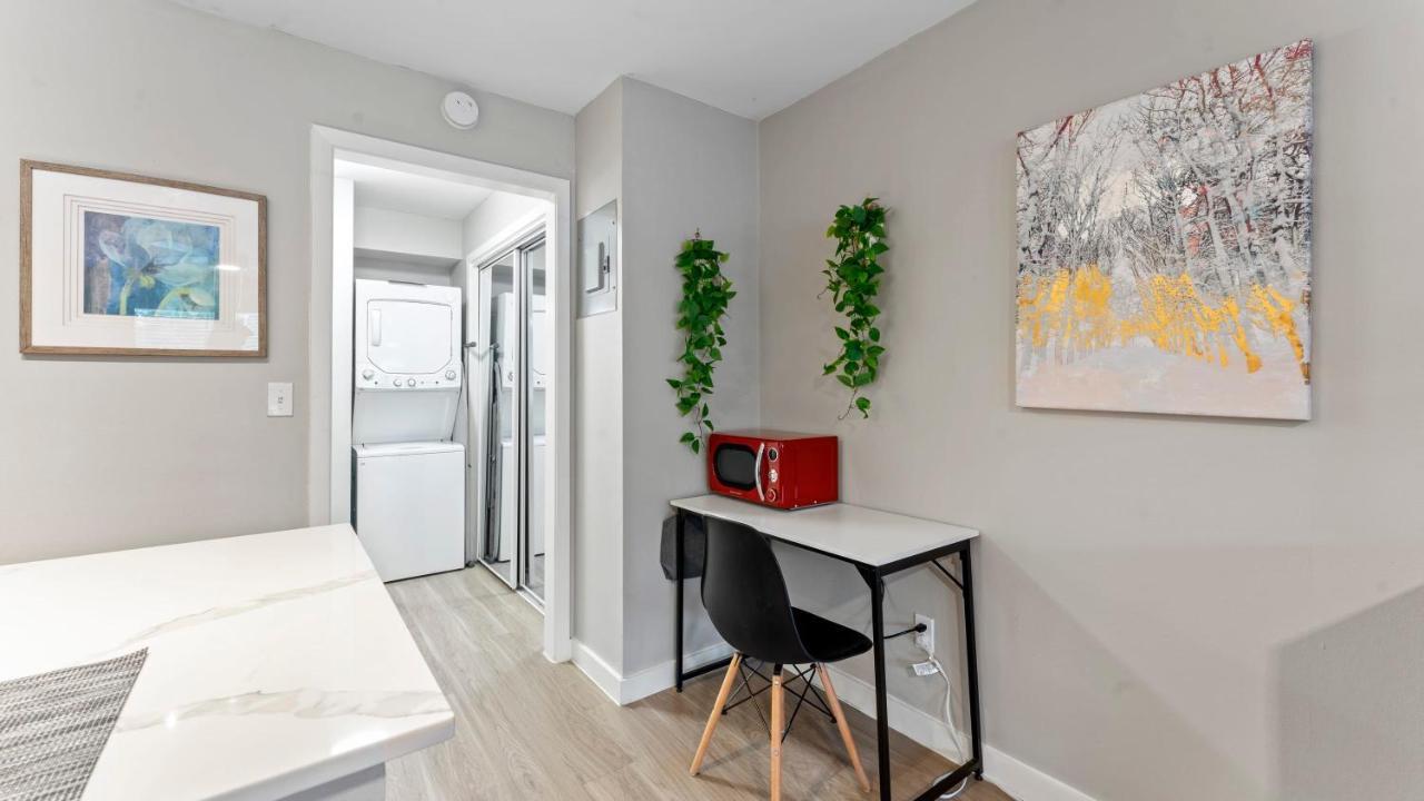 Cozy Efficiency Studios Close To Downtown And Domain Остін Екстер'єр фото
